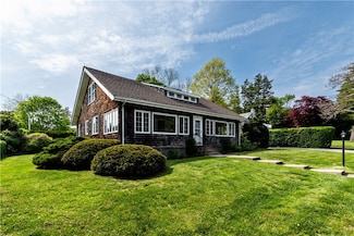 43 Standish Rd, Jamestown, RI 02835