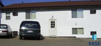 957 S Blaine Ave, Sioux Falls, SD 57103