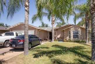 784 N Lillie Ave, Dinuba, CA 93618