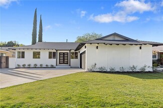 8953 Gloria Ave, North Hills, CA 91343