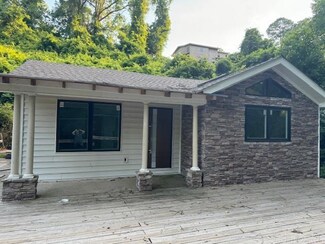 313 Glade St, Hot Springs National Park, AR 71901