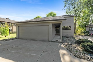 271 N Mcclellan St Unit 105, Auburn, IN 46706