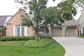 124 Rivershire Ln, Lincolnshire, IL 60069