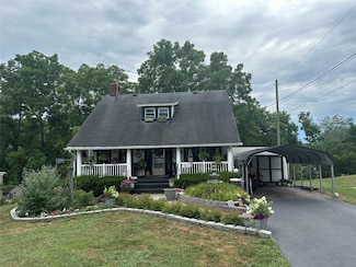 7417 Noblestown Rd, Oakdale, PA 15071