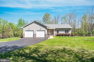 6965 Passer Rd, Coopersburg, PA 18036