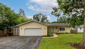 1433 Sherman Blvd, Crystal Lake, IL 60014