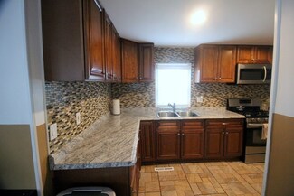 115 Snell Ave, Brockton, MA 02302