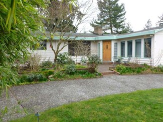 4810 241st St SW, Mountlake Terrace, WA 98043
