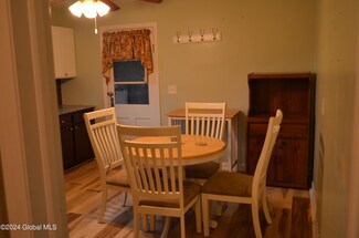 1880 Broad St, Schenectady, NY 12306