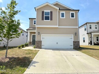 336 Wilbur Lake Dr, Fuquay Varina, NC 27526