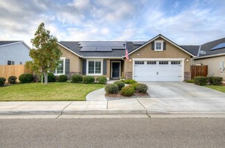 4067 Santa Ana Ave, Clovis, CA 93619