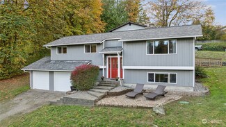 13819 S Keyport Rd NE, Poulsbo, WA 98370