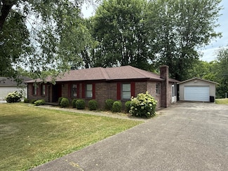 230 S Loop Dr, Stanford, KY 40484