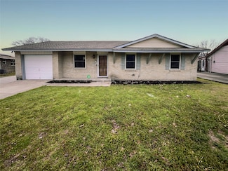 801 Twilight Dr, Cedar Hill, TX 75104