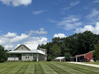 828 Wills Rd, Dickson, TN 37055