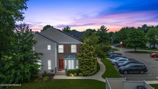 89 Dartmouth Place Unit 381, Morganville, NJ 07751