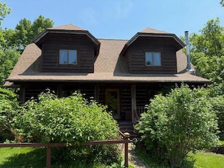 14918 Eagle Ridge Rd, Ferryville, WI 54628