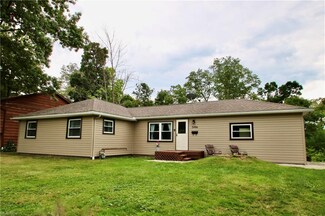 5486 Lawnfield Dr, Mentor On the Lake, OH 44060