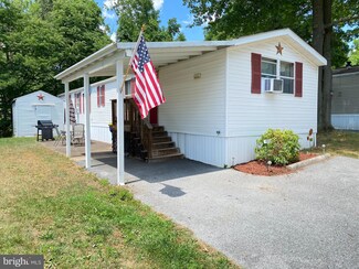 151 Brownstone Park, Hummelstown, PA 17036