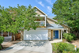 1532 Phoenix Ave NW, Albuquerque, NM 87107