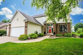 748 76th St, West Des Moines, IA 50266