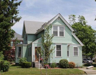 725 Pleasant St, Worcester, MA 01602