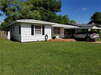 1966 Woodard St, Abilene, TX 79605