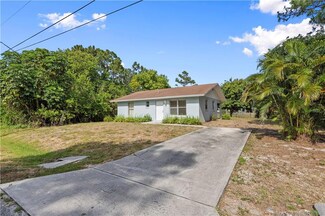 5851 SE Wesley Ave, Stuart, FL 34997