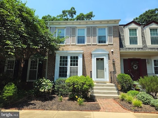 5676 Ridge View Dr, Alexandria, VA 22310