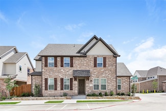 1109 Fallgate Dr, Saginaw, TX 76179