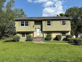 35 Orchard St, Otisville, NY 10963