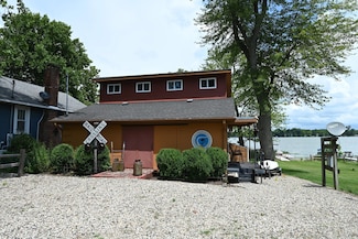 6962 E 150 N, Kewanna, IN 46939