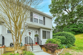 16 Jeanette Ct Unit 293, Jamesburg, NJ 08831