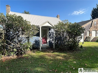 2138 Magnolia Ave, Ashville, NY 14710