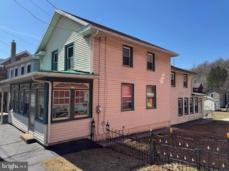 93 Centre St, Orwigsburg, PA 17961