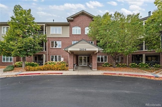 2894 W Riverwalk Cir Unit 301, Littleton, CO 80123