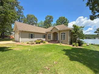 523 E Tri Lakes Dr, Horseshoe Bend, AR 72512