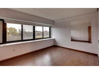 1920 S 1st St Unit 208, Minneapolis, MN 55454