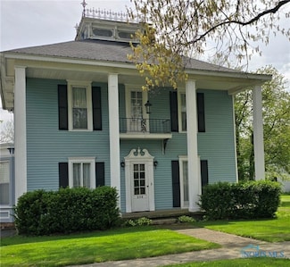 306 E Maple St, Liberty Center, OH 43532