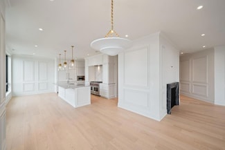595 S 60th St Unit 303, West Des Moines, IA 50266
