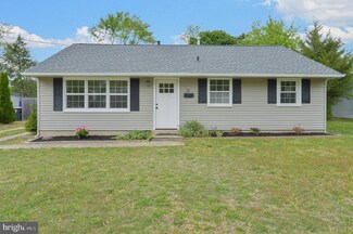 31 S Rose Ln, West Berlin, NJ 08091