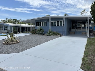 12325 Fairway Ave, Brooksville, FL 34613