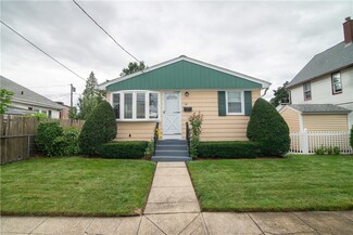14 Sprague Ave, Cranston, RI 02910