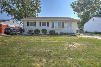 23 La Salle Dr, Decatur, IL 62521