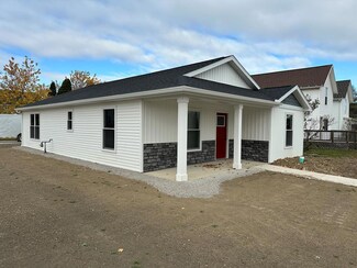 1 N Main St, Willard, OH 44890