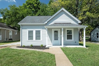 2107 N 5th St, Saint Charles, MO 63301