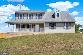 150 Perring Dr, Dallastown, PA 17313