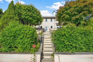 491 Carol Place, Pelham, NY 10803