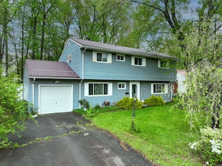 50 Lyman Rd, West Hartford, CT 06117
