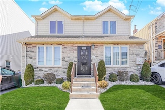 41 John St, Staten Island, NY 10302